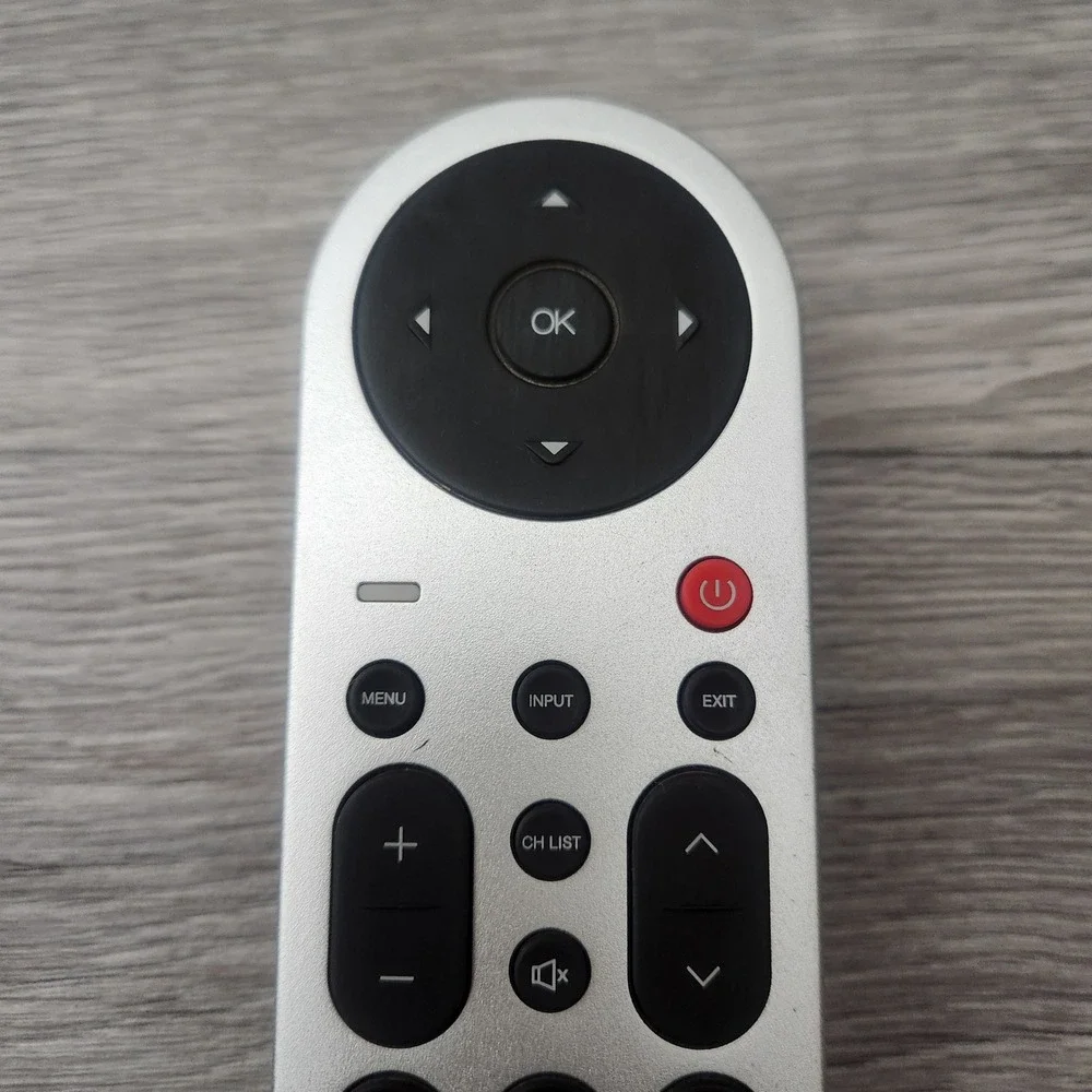 RCA Universal‎ TV Remote Control Silver Black Power Volume Channel Numbersq¹